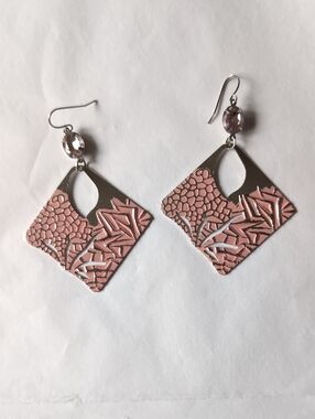 Pink Cutout Dangle Earrings with Faceted Crystal Accent